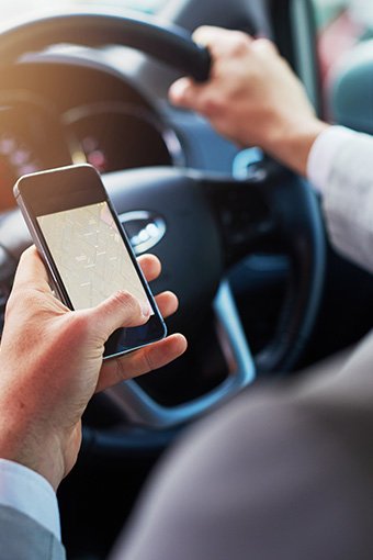 new-technology-detects-when-drivers-are-using-phones