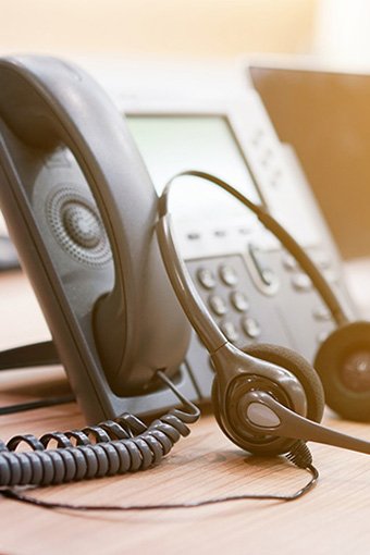 will-switching-to-a-voip-phone-system-save-my-business-money